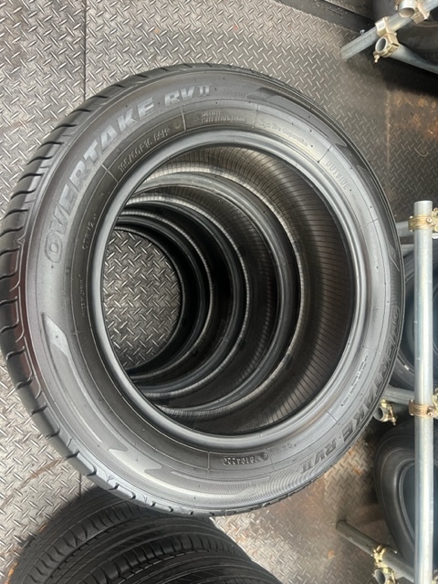 195/65R15 OVERTAKE RVII　2022年製　4本　18,000円　京都から