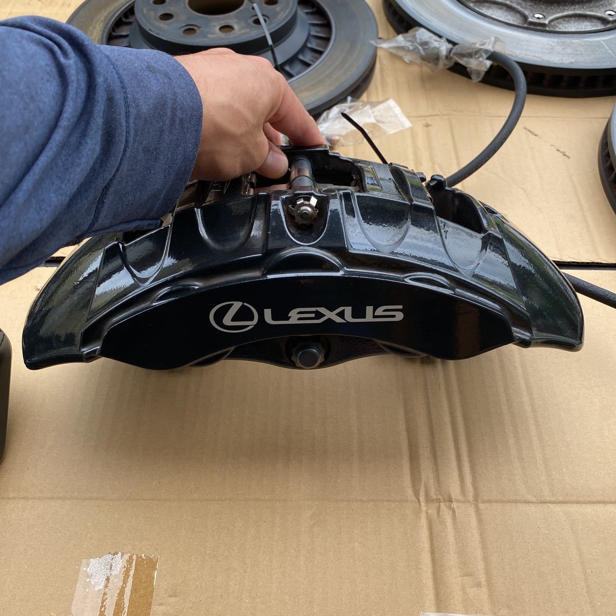 LC500 LS500 Fスポーツ ブレーキ　キャリパー　ブレンボ　LS460 LS600 USF UVF レクサスLS ②