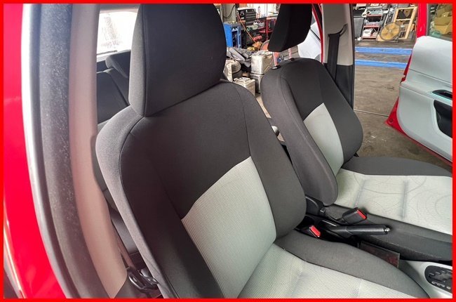 アクア NHP10 ドライバーシート 運転席シート 管理番号 4705(トヨタ用