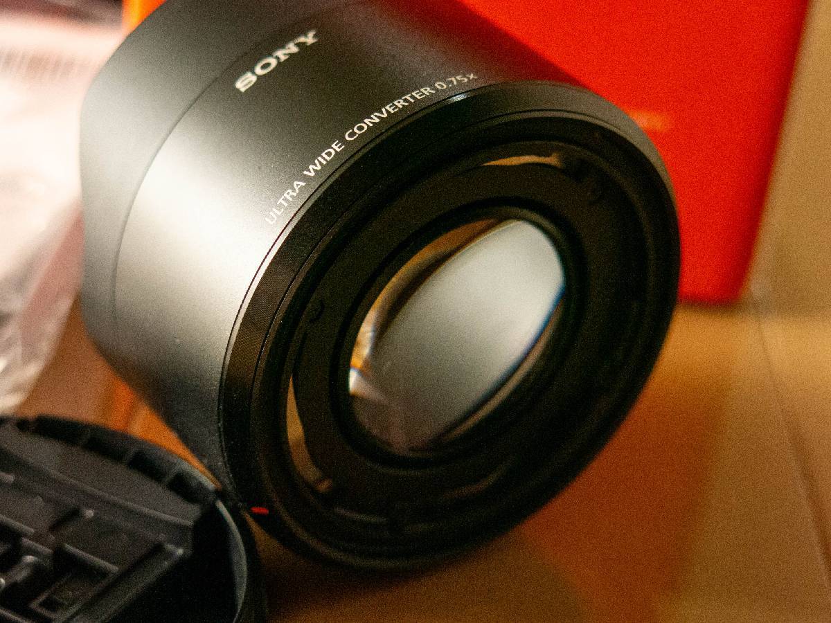 格安販売の 【即決!送料込!】 SONY SEL075UWC ソニー FE ウルトラ