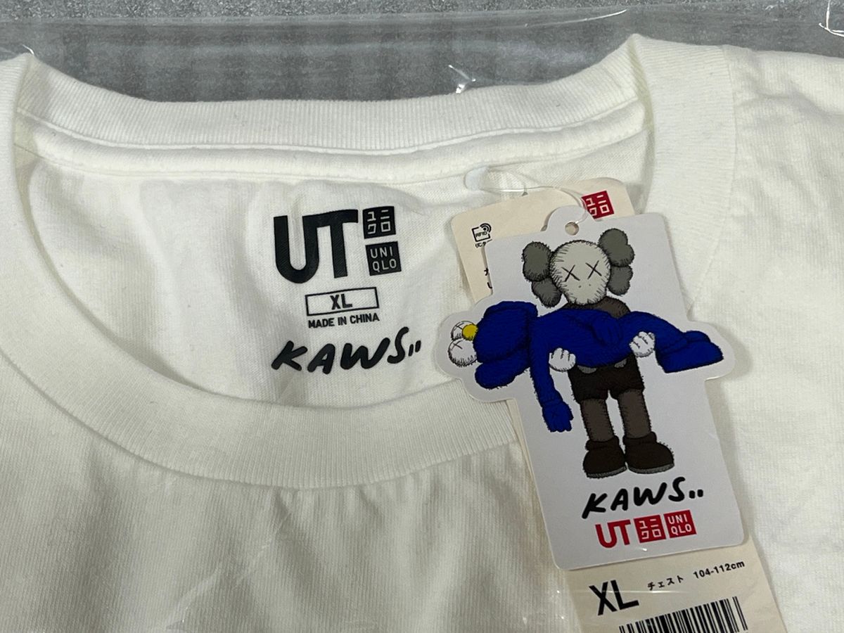 ☆新品未使用☆UNIQLO ×KAWS UTユニクロ×カウズ コラボ  XL ②