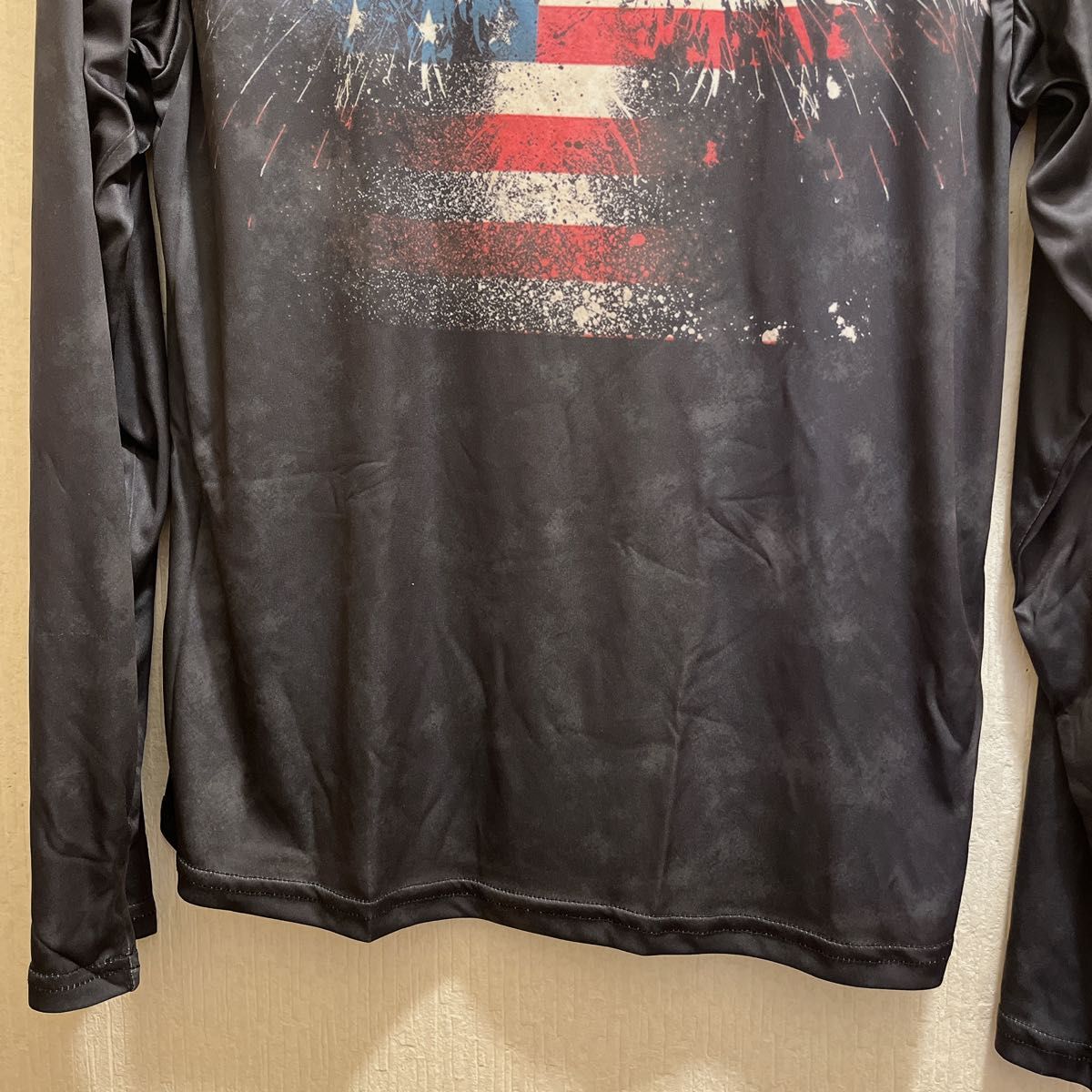 新品★ブラック★アメリカ国旗&アメリカンイーグル★長袖Tシャツ★ユニセックス★L★特別最終値下げ★他フリマでもセール中★現品限り