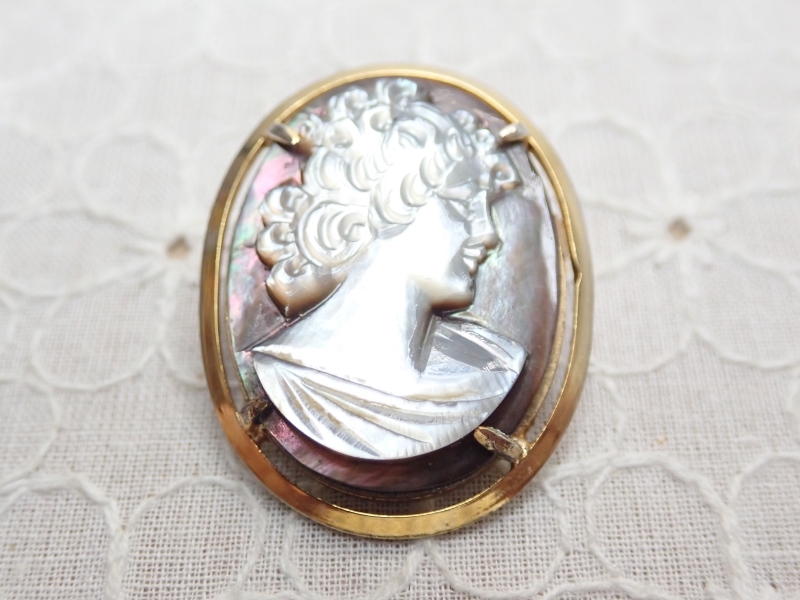 L480　ヴィンテージ ブローチ シェル カメオ 女性像デザイン ミニサイズ 黒蝶貝 アクセサリー Vintage brooch cameo_画像1