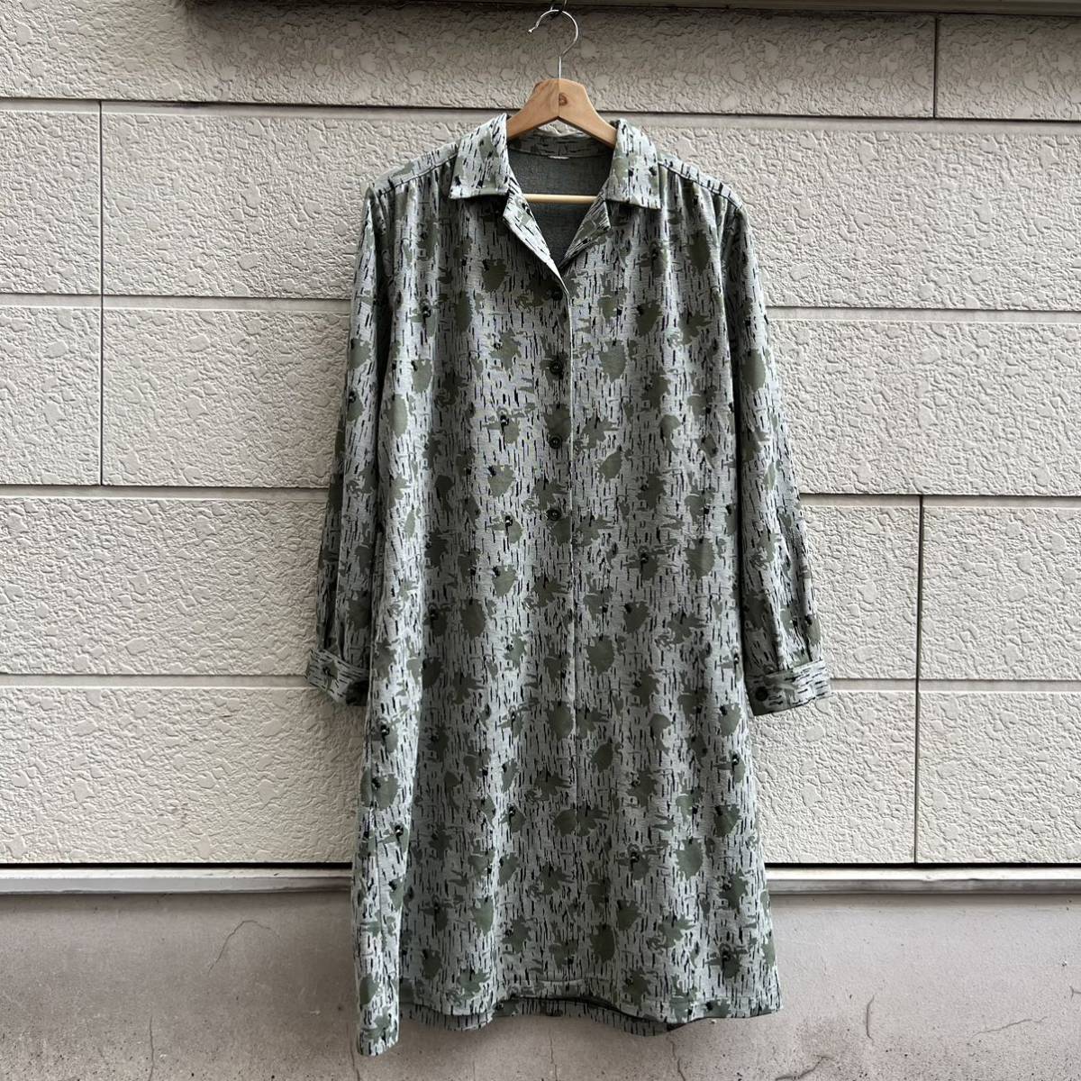 USED USA古着 シャツワンピース カモフラ柄 迷彩柄 カモフラージュ ロング丈 ロングシャツ アメリカ古着 vintage ヴィンテージ 総柄_画像1