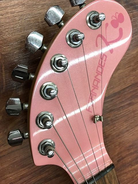 ハローキティ fernandes 中古 Yahoo!オークション - FERNANDES フェルナンデス HELLO KITTY