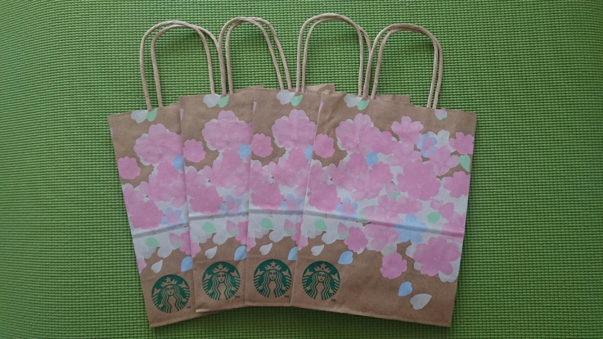 【Starbucks スターバックス】　スタバ　ショップ紙袋　【2022年、桜、4枚】 