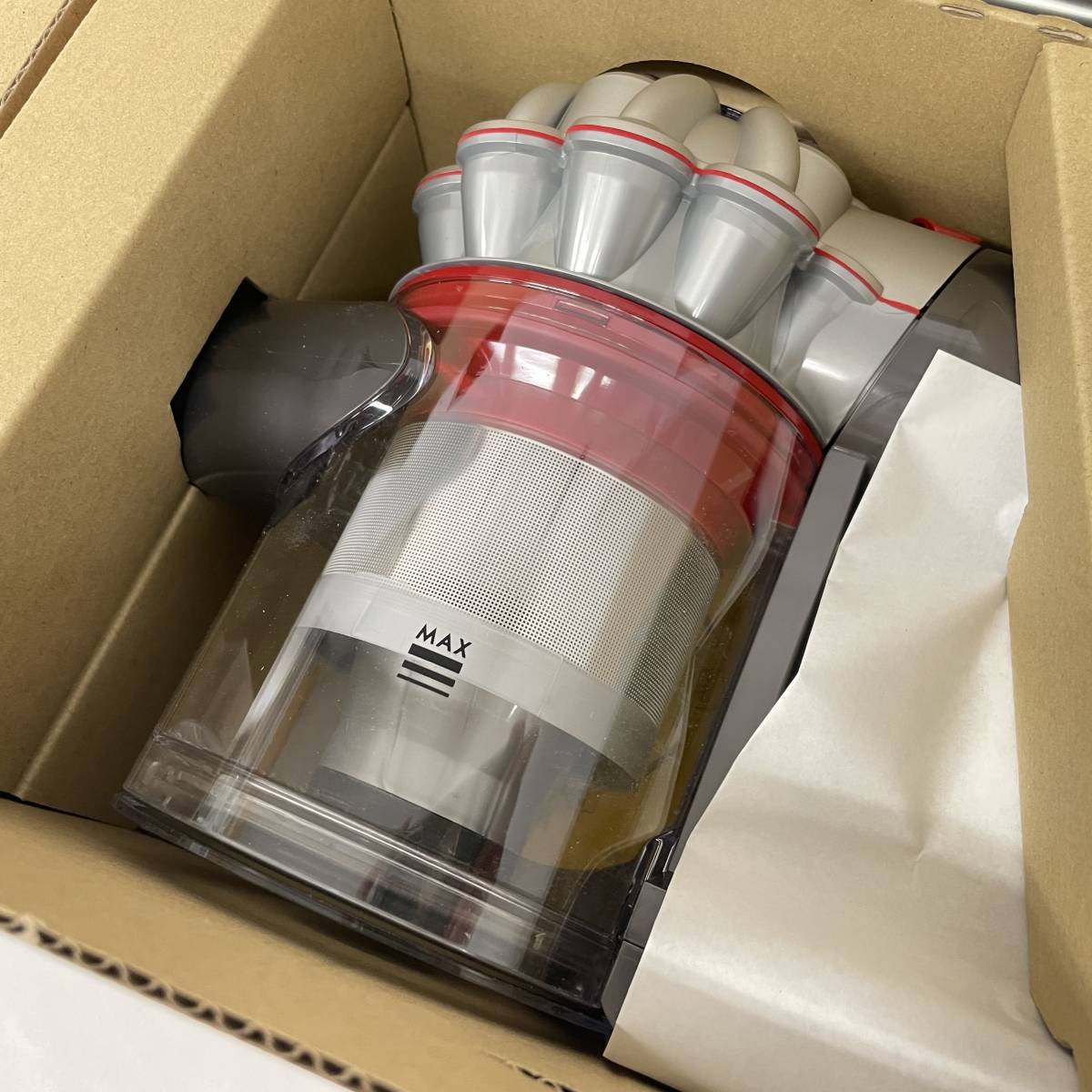 未使用 dyson ダイソン コードレスクリーナー V8 SV25 FF NI2 JP サイクロン式 掃除機 スティック型 吸引力 シルバー サイクロン_画像6