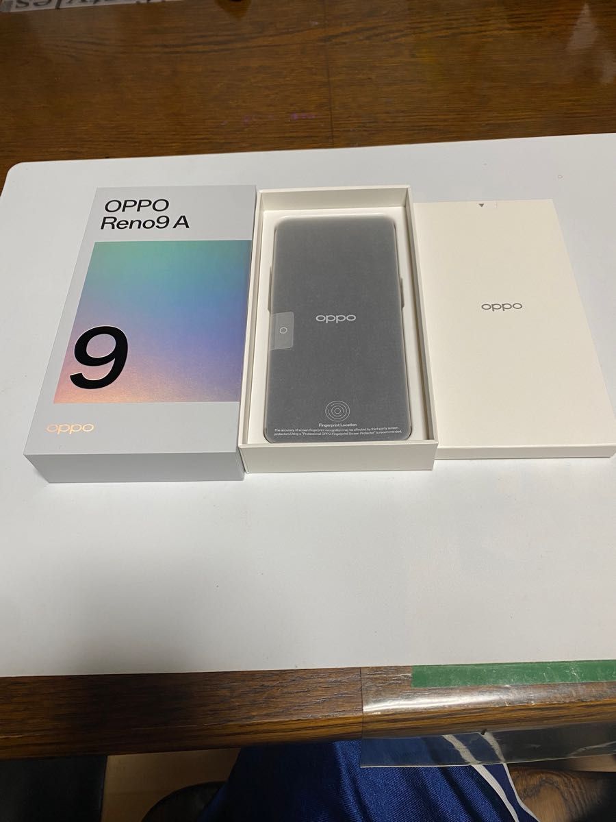 新品未開封OPPOReno9Aナイトブラック とムーンホワイト 1台ずつ-