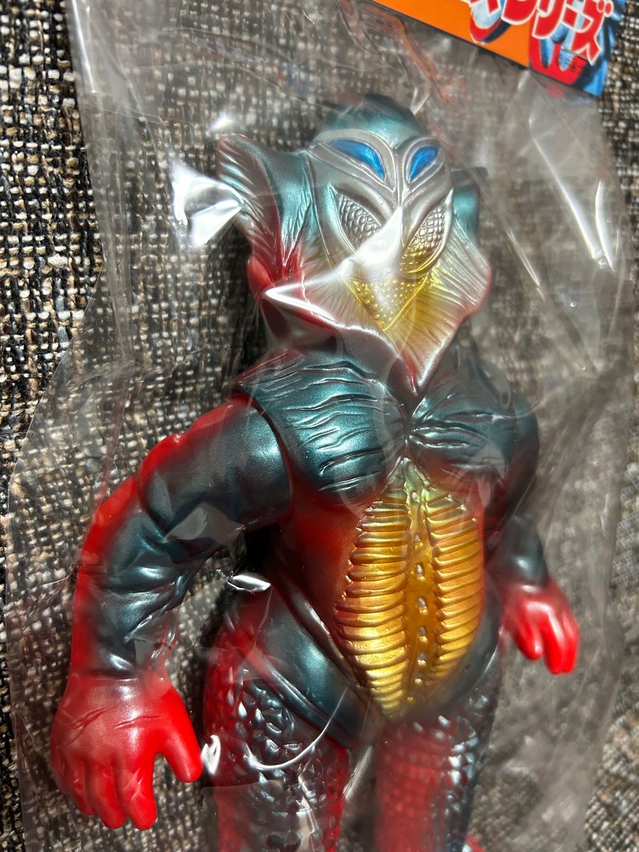 ブルマァクの怪獣シリーズ★メフィラス星人（レッド）ウルトラマンに登場　M1号 シンウルトラマン バンダイ ソフビ