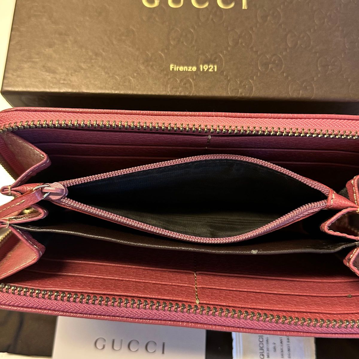 新品同様 グッチ GUCCI 財布 長財布 GGキャンバス ラウンドファスナー