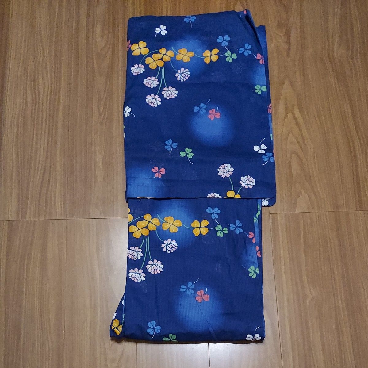 浴衣 ブルーにクローバー柄