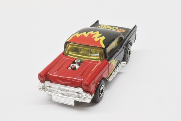  MATCHBOX マッチボックス 1957 シェビー ミニカー マカオ製 1975 CHEVY 昭和レトロ 当時物 _画像3