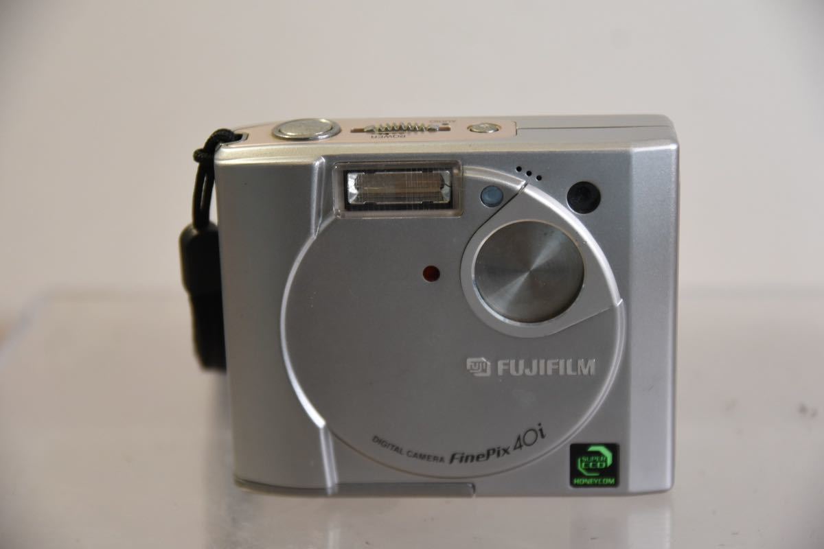 コンパクトデジタルカメラ FUJIFILM 富士フィルム FINEPIX 40 i Z85_画像1