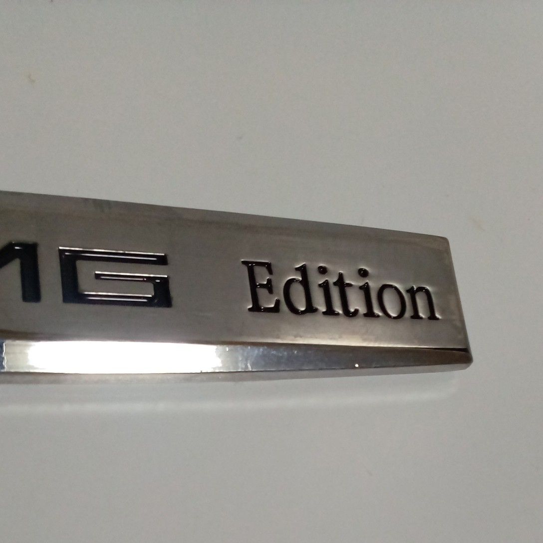 新品　長期保管品　AMG Edition メタルエンブレム