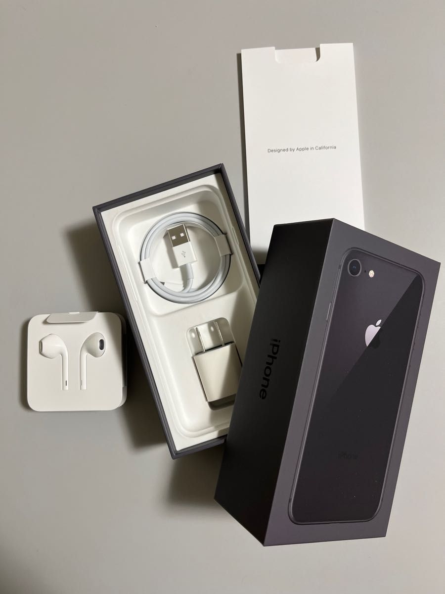iPhone8（64GB）の外箱 イヤホン 充電器｜PayPayフリマ