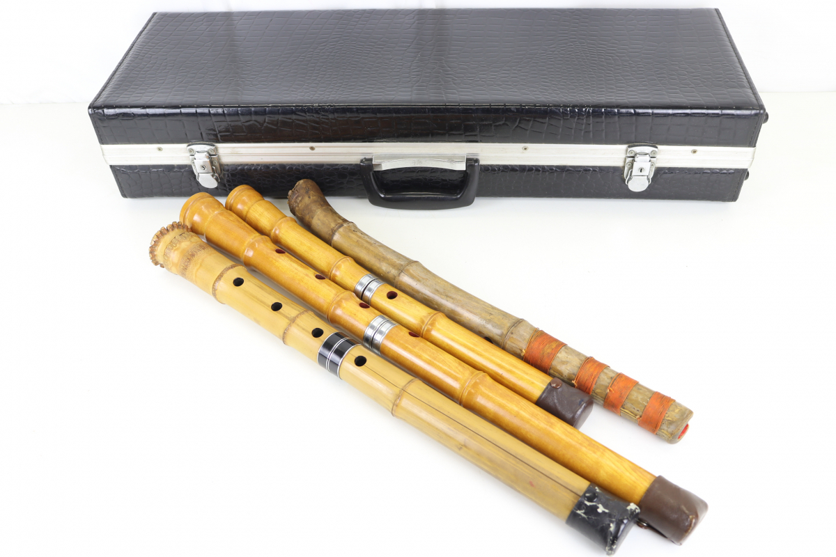 尺八 4本 まとめ ハードケース付き 和楽器 木管楽器 吹奏楽 伝統楽器