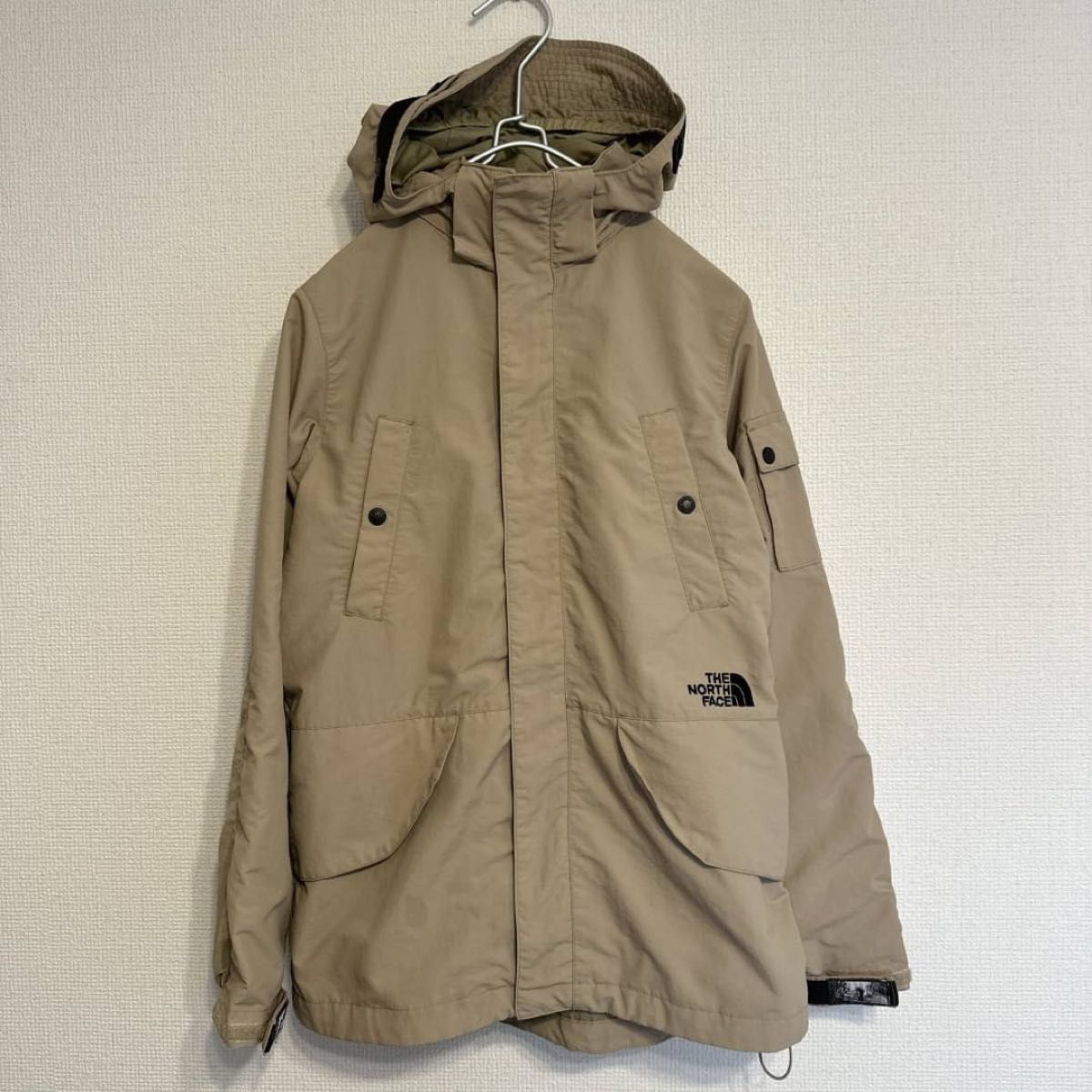 ノースフェイス　マウンテンパーカー　ベージュ　150 キッズ 　美品 子供服 THE NORTH FACE