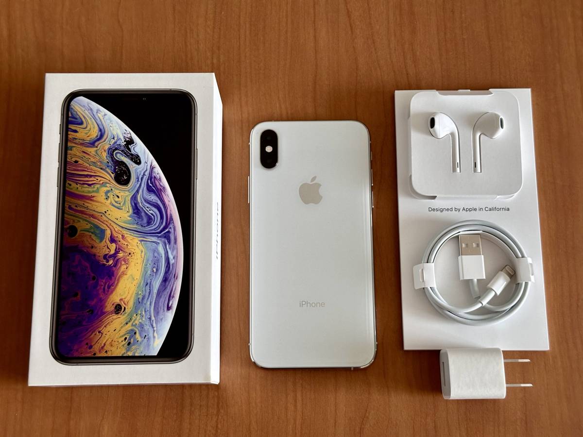 ☆美品☆ Apple iPhone XS 64GB シルバー [アップル アイフォーン