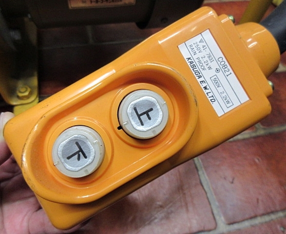 S5276 店頭引取限定 中古 TKK マイティプラー MA-1 定置型 電動 S5276 店頭引取限定 中古 TKK マイティプラー MA-1 定置型 電動