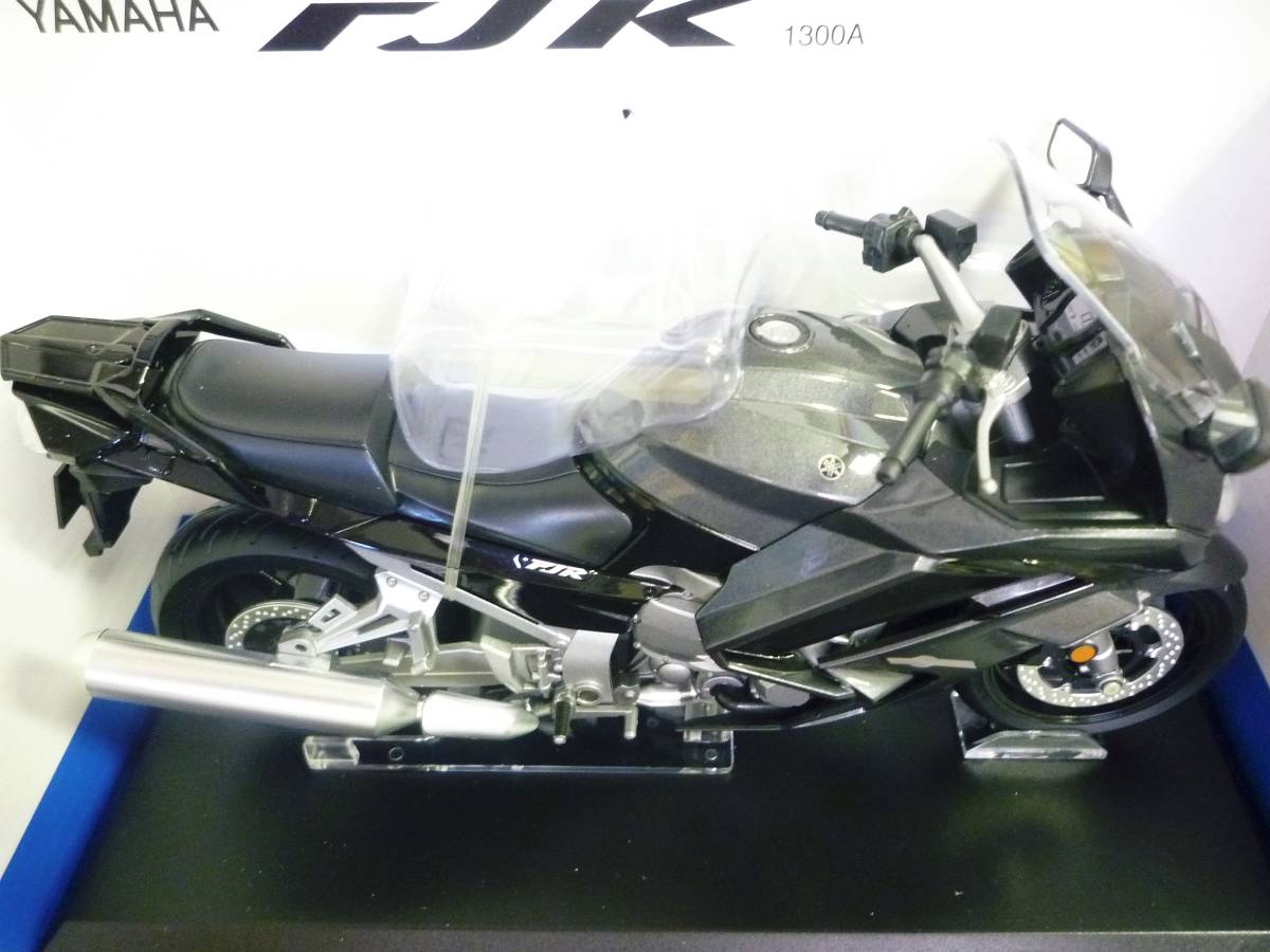 1/12 ヤマハ FJR1300A YAMAHA FJR 1300A グレーメタリック ＜正規ライセンス商品＞ アオシマ文化教材社完成品ダイキャストモーターサイクル_画像5