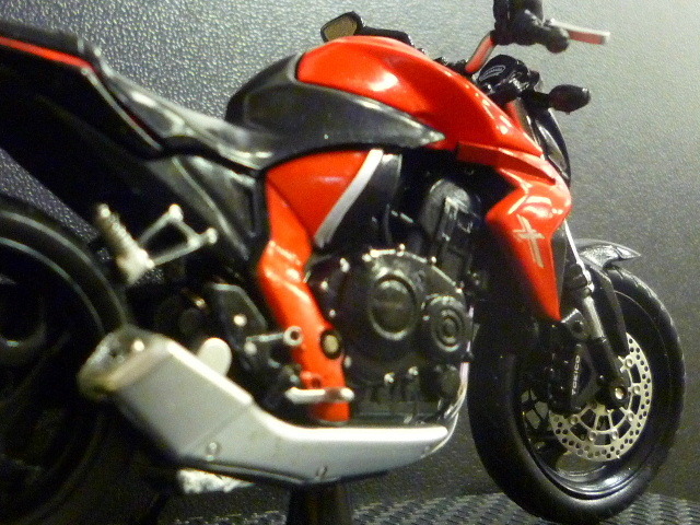 1/24 ホンダ　CB1000R HONDA　CB 1000 R 2010　☆完成品_画像9