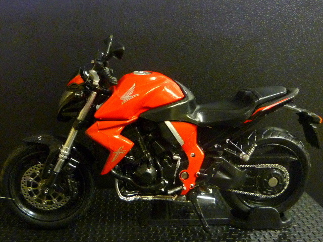 1/24 ホンダ　CB1000R HONDA　CB 1000 R 2010　☆完成品_画像5