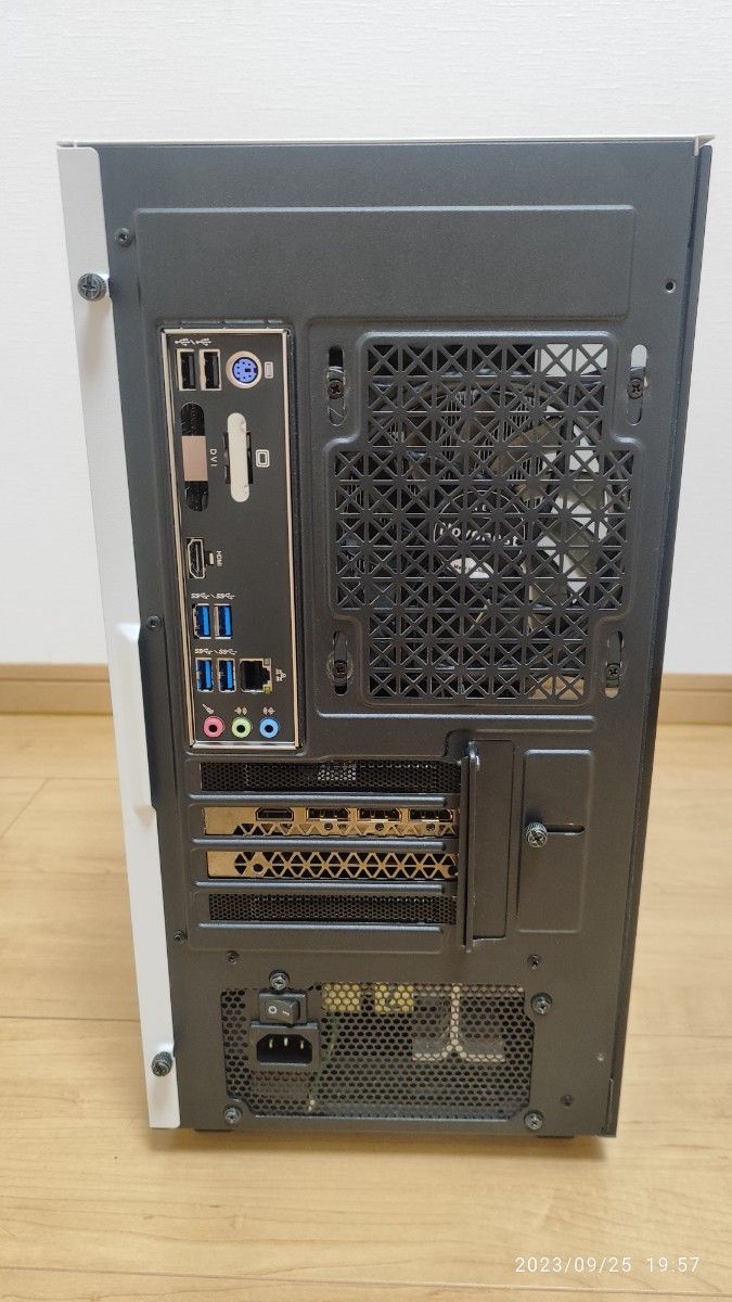 光る 白い ゲーミングPC RYZEN7 3700X RTX3070 32GB 検索用 光る 白い ゲーミングPC RYZEN7 3700X RTX3070 32GB 検索用