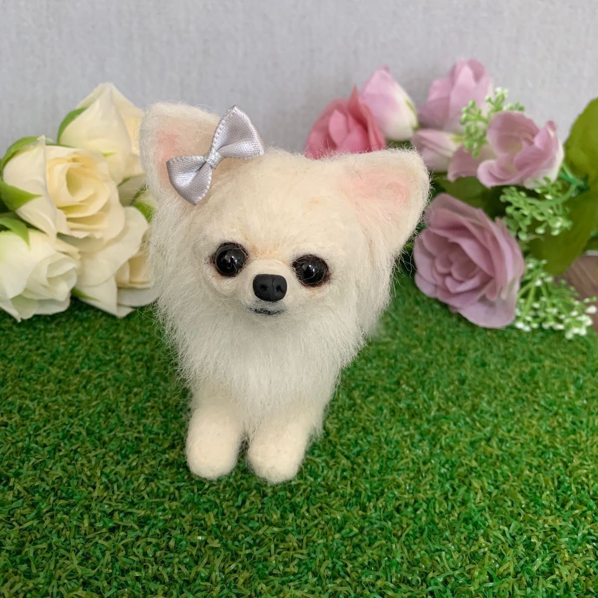 羊毛フェルト 手乗りチワワちゃん 全身 白 赤ちゃん 子犬 ハンドメイド