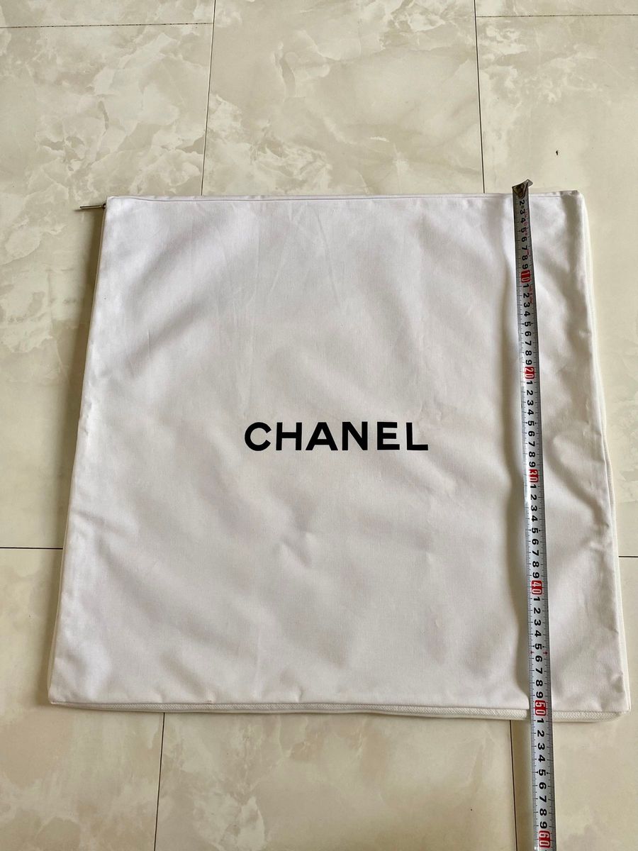 未使用 クッション カバー 1枚 50cm×50cm シャネル 付属品 ロゴ 保存袋 布袋 非売品 CHANEL