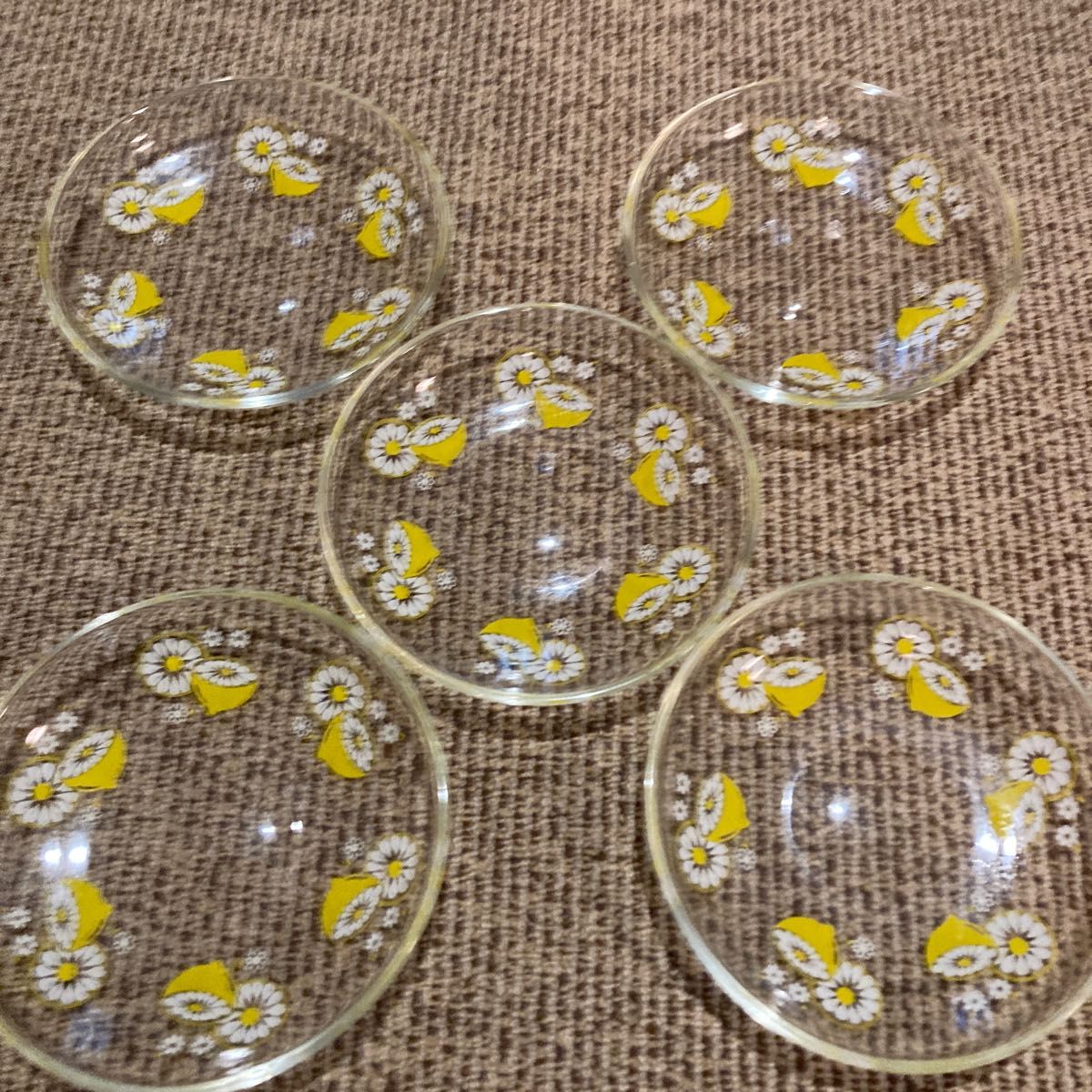 ガラス皿　レモン柄食器　ガラス製　お皿　透明　　アデリア　当時物　レトロ　かわいい