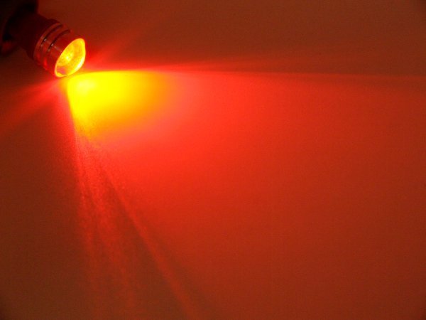 T10 LEDバルブ レッド 赤 ハイパワー1.5W プロジェクターレンズ ウェッジ球 2個セット A-18_画像3