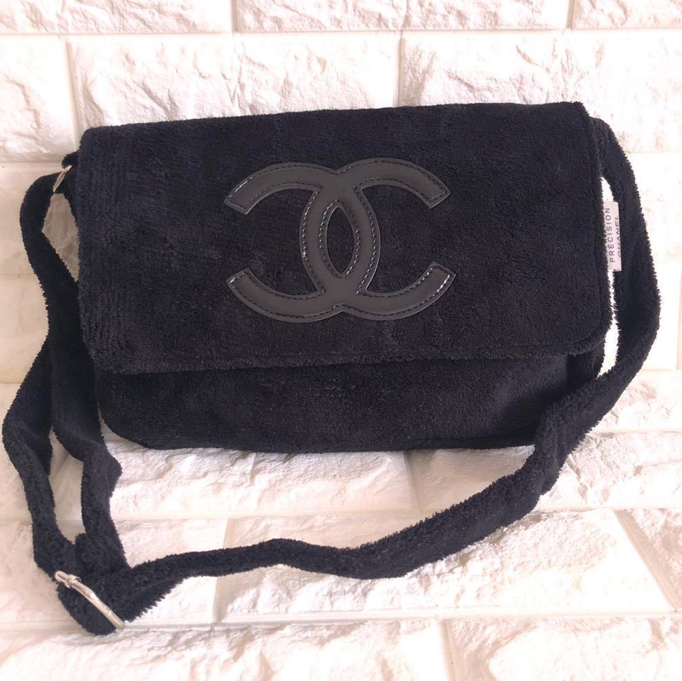 Chanel Chanel PRECISION Novelty shoulder bag tete rare pie ru ground : Real  Yahoo auction salling