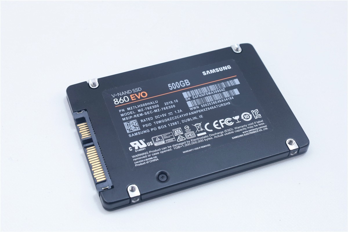 耐久性優秀 データ消去済 SSD500GB SATA 2.5 インチ SAMSUNG 860 EVO V-ANAD SSD SSD 500GB 中古動作確認済み　7mm 厚さ　信頼性重視_画像1