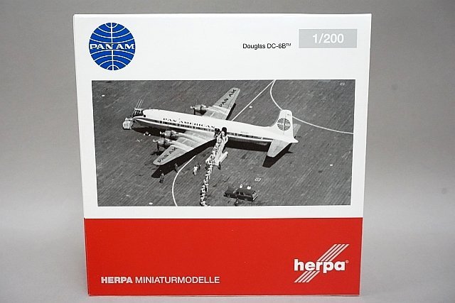 ★ herpa ヘルパ 1/200 PAN AM パンアメリカン航空 Douglas DC-6B N6523C Clipper Besty Ross 飛行機 572187_画像7