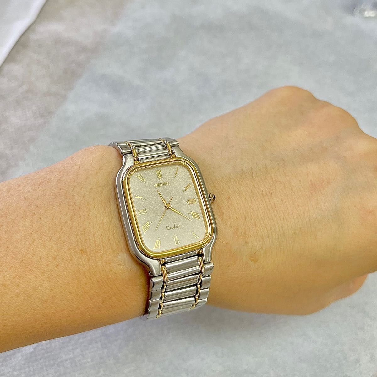 稼働 良品 SEIKO DOLCE 薄型クォーツ メンズ ドルチェ