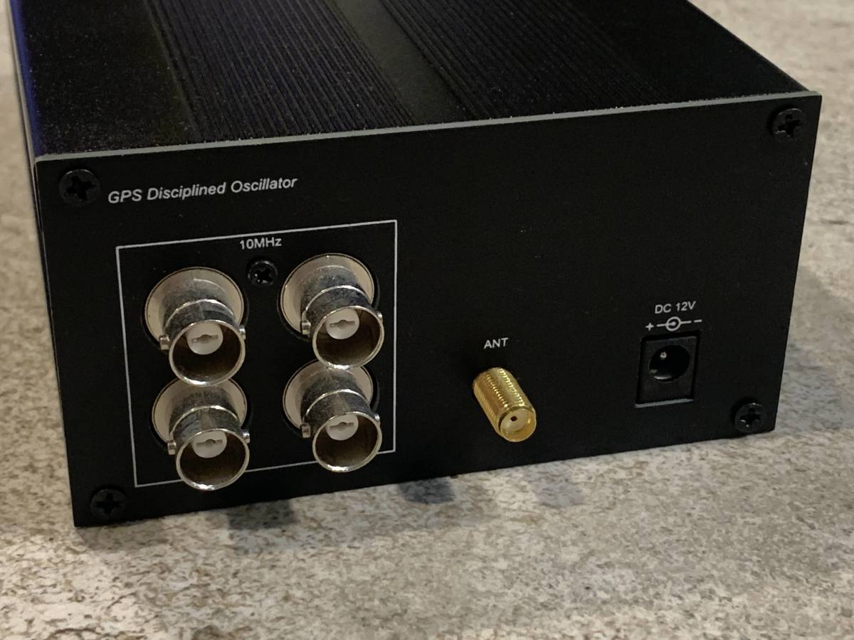 送料込】新型 GPSDO 4出力 メーカー製モジュール使用 LCD表示 送料込】新型 GPSDO 4出力 メーカー製モジュール使用 LCD表示