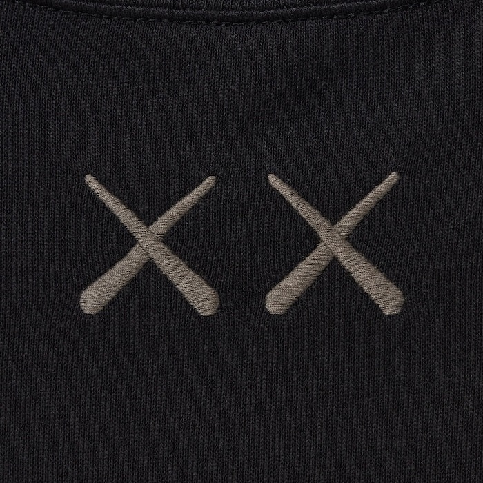 新作 KAWS カウズ スウェットシャツ（長袖） Ｌ 白 黒 2枚セット ユニクロ 新品未使用タグ付き 送料無料｜PayPayフリマ