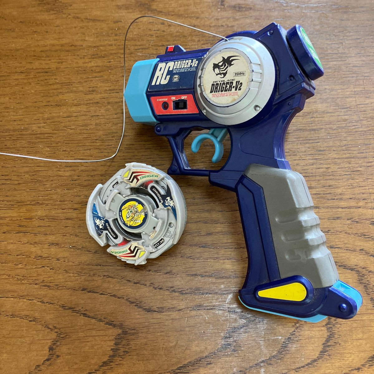 爆転シュートベイブレード ラジコン RC ドライガーV2 【ジャンク 爆転シュートベイブレード ラジコン RC ドライガーV2 【ジャンク
