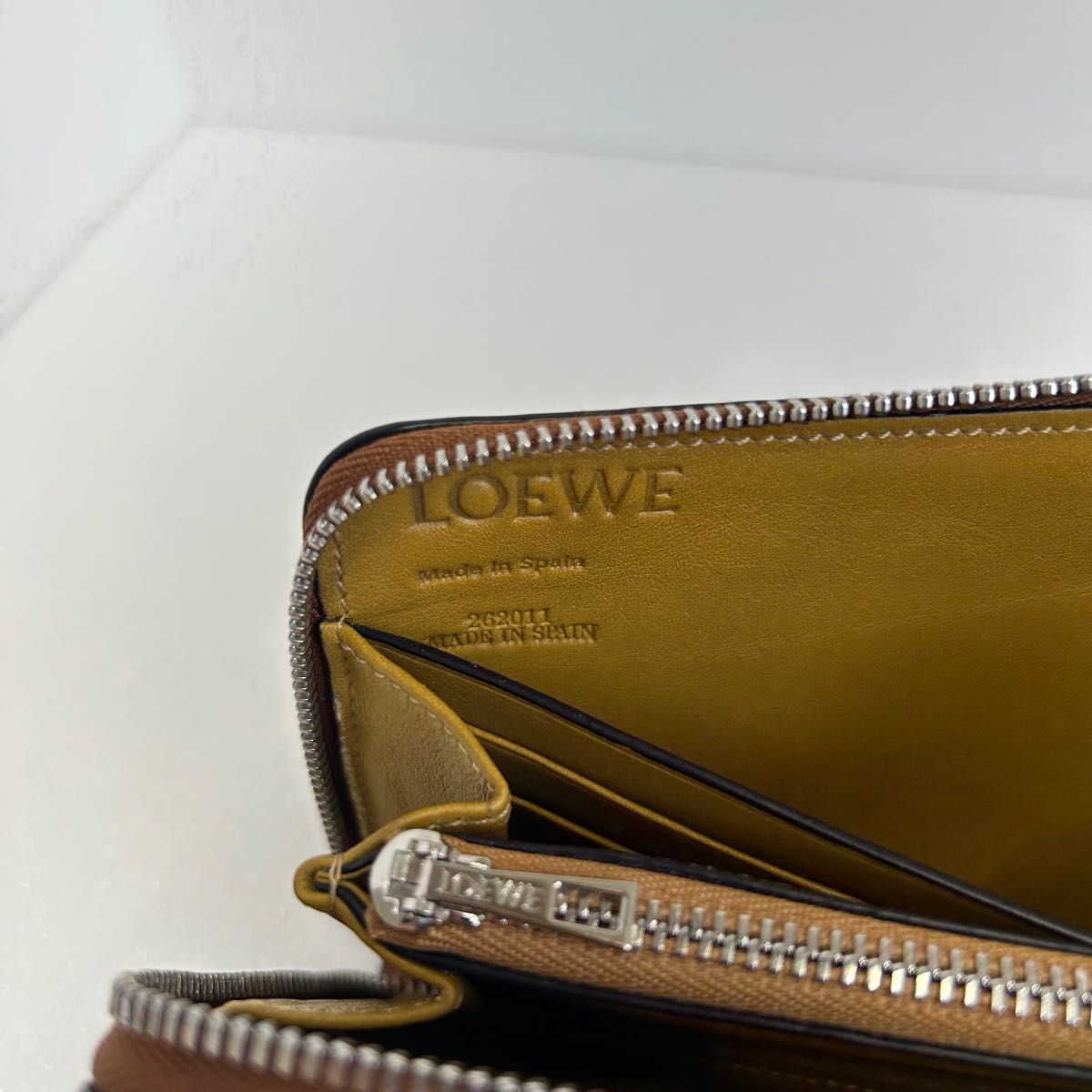 ✨未使用展示品✨ LOEWE アナグラム アマソナ カード入れ パスケース 定期-