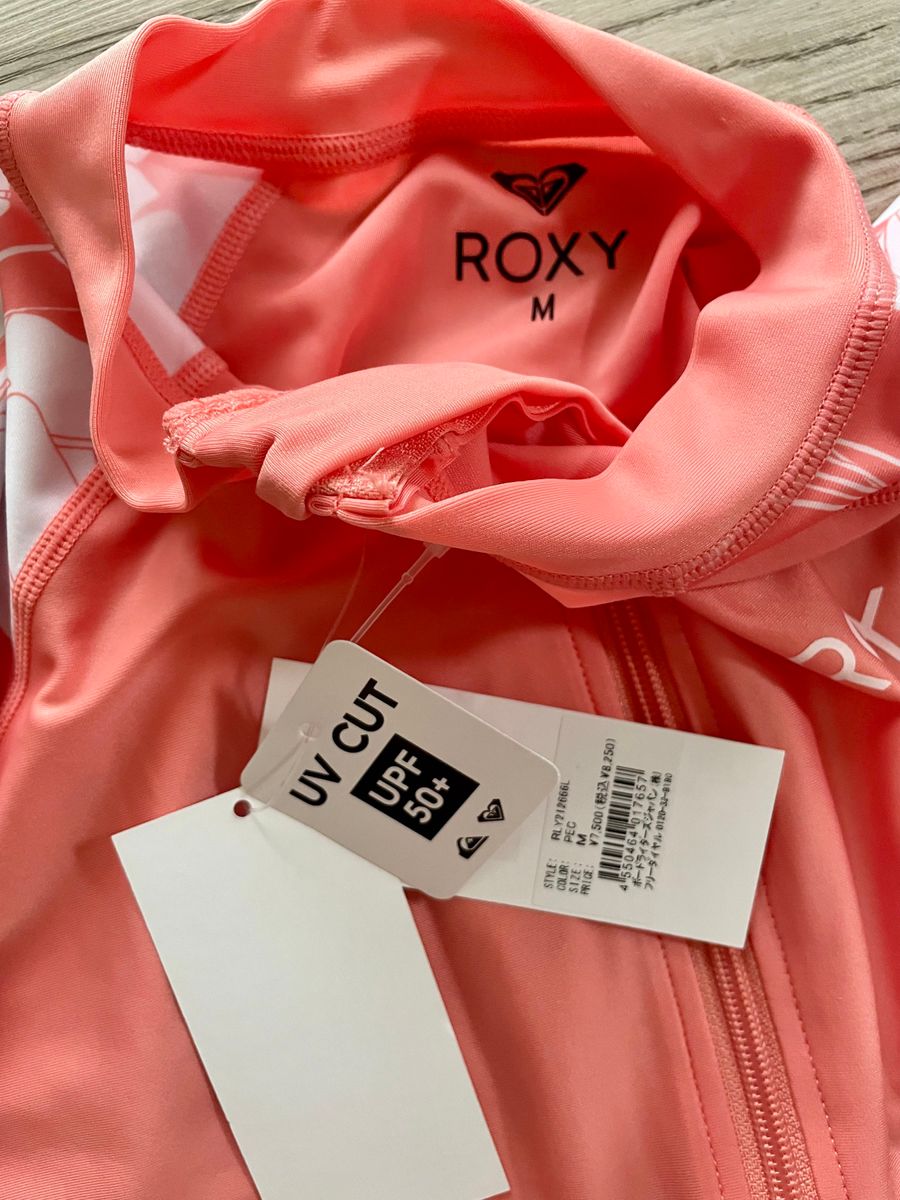 値下げ!!   ROXY ラッシュガード  UV対策  UPF50+  ピンク 長袖 Mサイズ