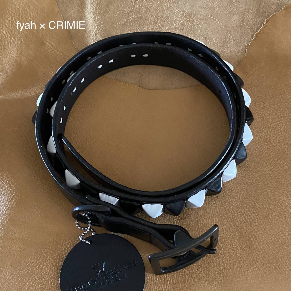 偉大な × fyah 新品 CRIMIE コラボレーション スタッズレザーベルト