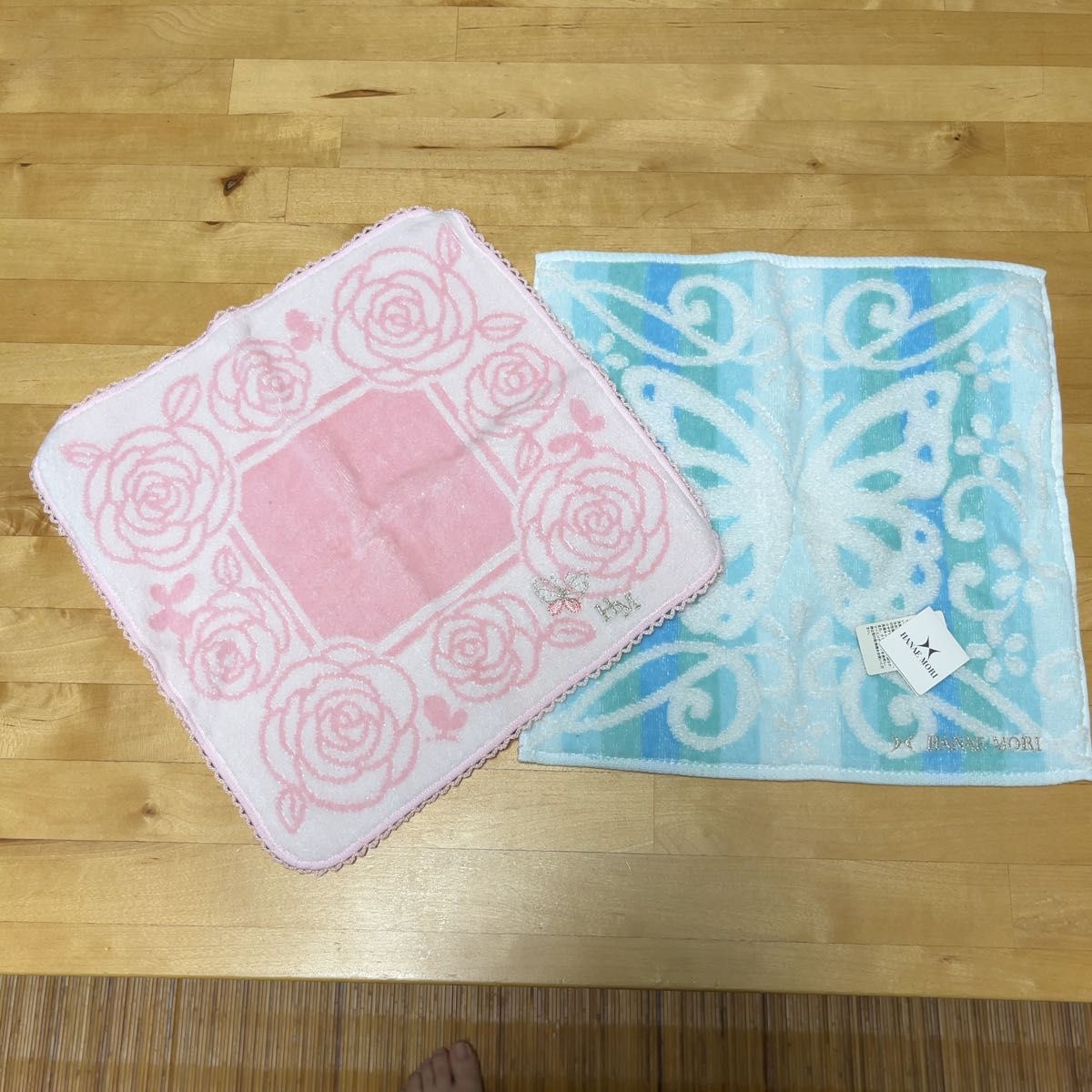 【新品】森英恵HM ブランド　タオルハンカチ　２枚セット　ピンク&ブルー