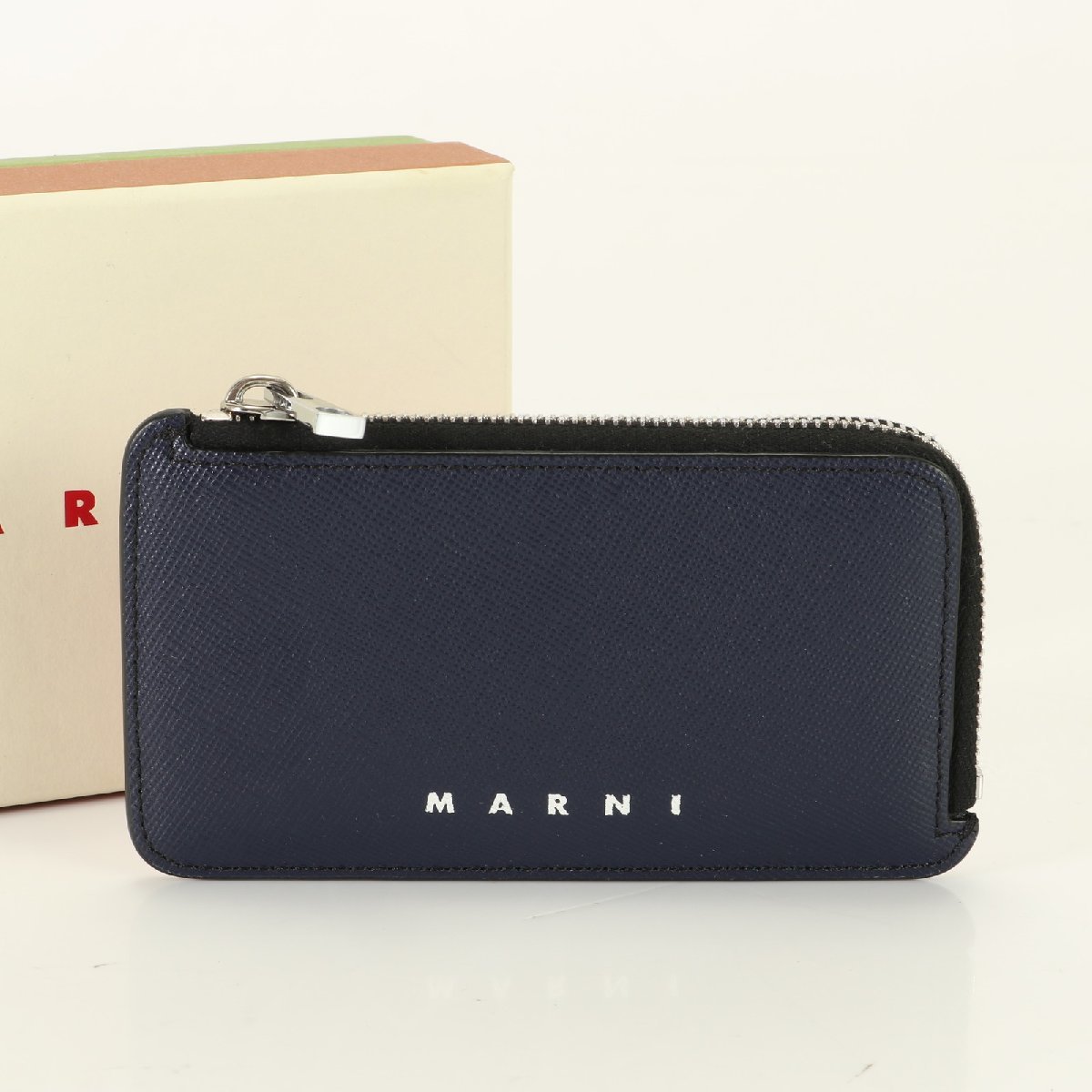 ■極美品■MARNI マルニ■サフィアーノ レザー■ロゴ■カードケース■ラウンドファスナー 定期入れ 財布 レディース TET 0912-T6