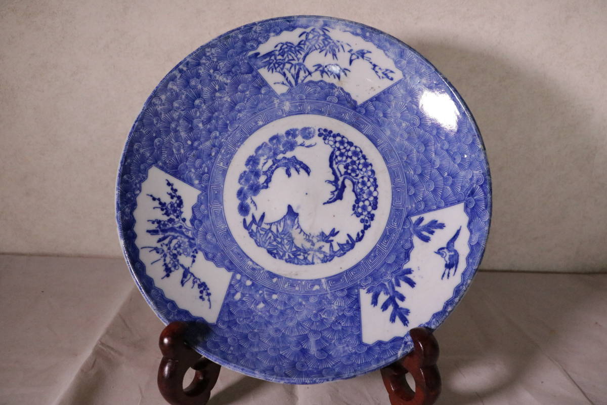 古伊万里　印判手皿　２客　波兎図　直径23.4ｃｍ　松竹梅図　直径26.6ｃｍ_画像4