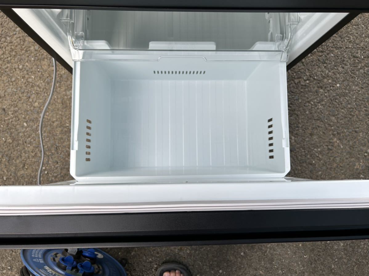美品！TOSHIBA 東芝 冷蔵庫 冷凍冷蔵庫 2022年式　　GR-T33SC_画像7