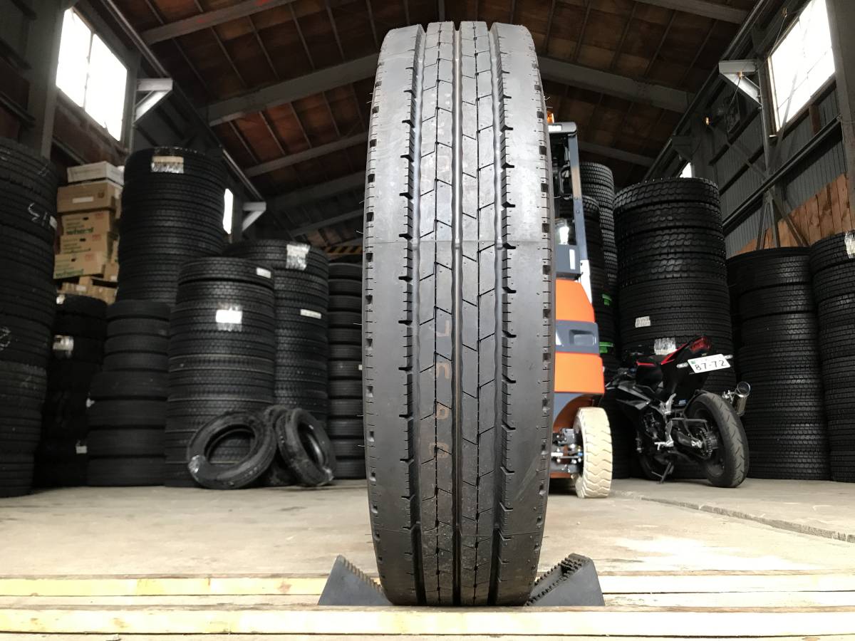 ■LV026■205/80R17.5 120/118L LT　DUNLOP　SPLT50【2023年製/SUMMER/イボ付き！！】1本単品