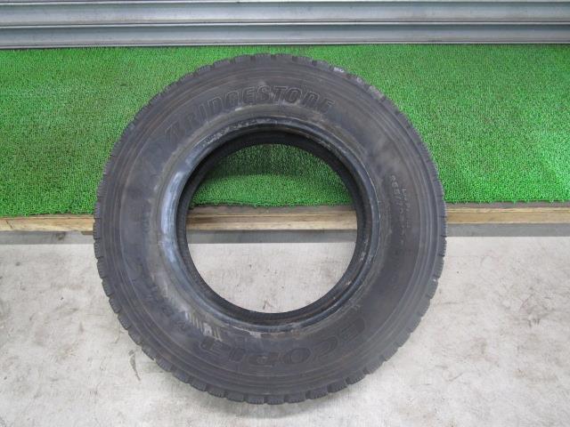 BS ECOPIA M801II スタッドレスタイヤ 冬タイヤ 265/70R19.5 140/138J 1本 ブリヂストン 2022年 7分山 -A- TTT /40252