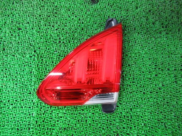  Peugeot 2008 ABA-A94HM01 right tail lamp inside side outside /40324
