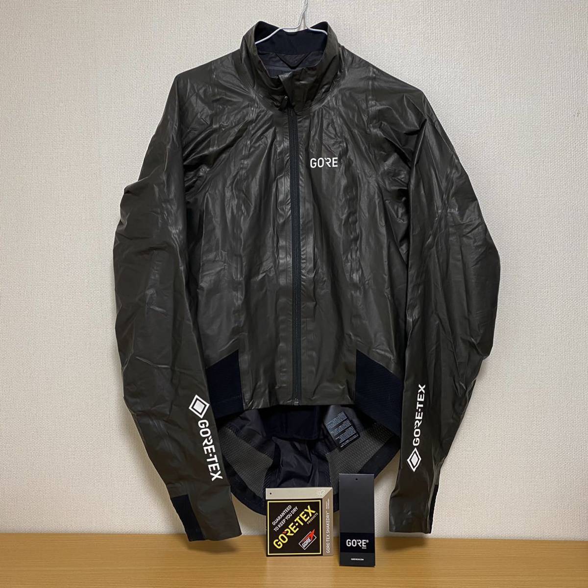 数々の賞を受賞 GORE WEAR Jacket SHAKEDRY Race Sサイズ - midwestrg.com