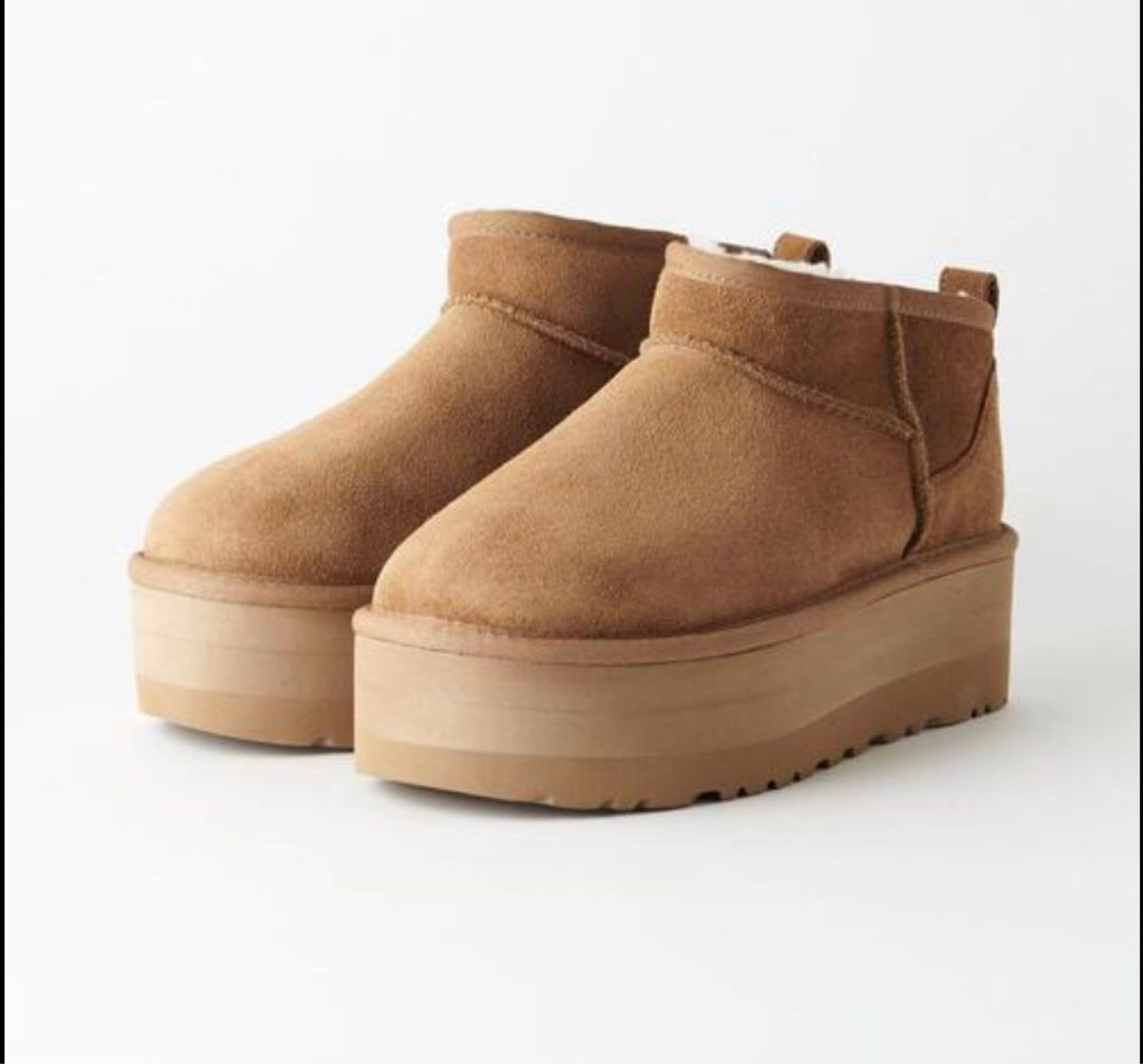 新品未使用】UGG アグ ムートンブーツ ウルトラミニプラットフォーム